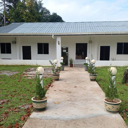 Sukau Tomanggong View Bed & Breakfast Exterior foto